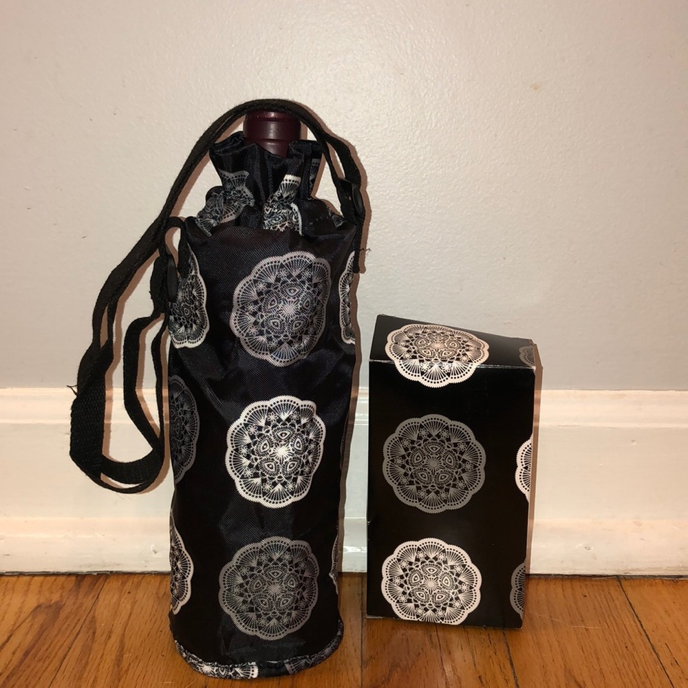 Sachi Insulated Wine Tote – Black/Gray Ikat Medallion | NIB